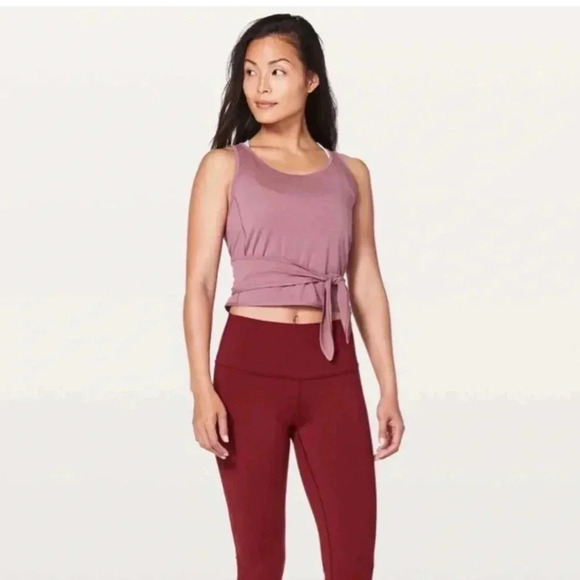 LULULEMON It’s a tie  wrap tank​ - Picture 2 of 6